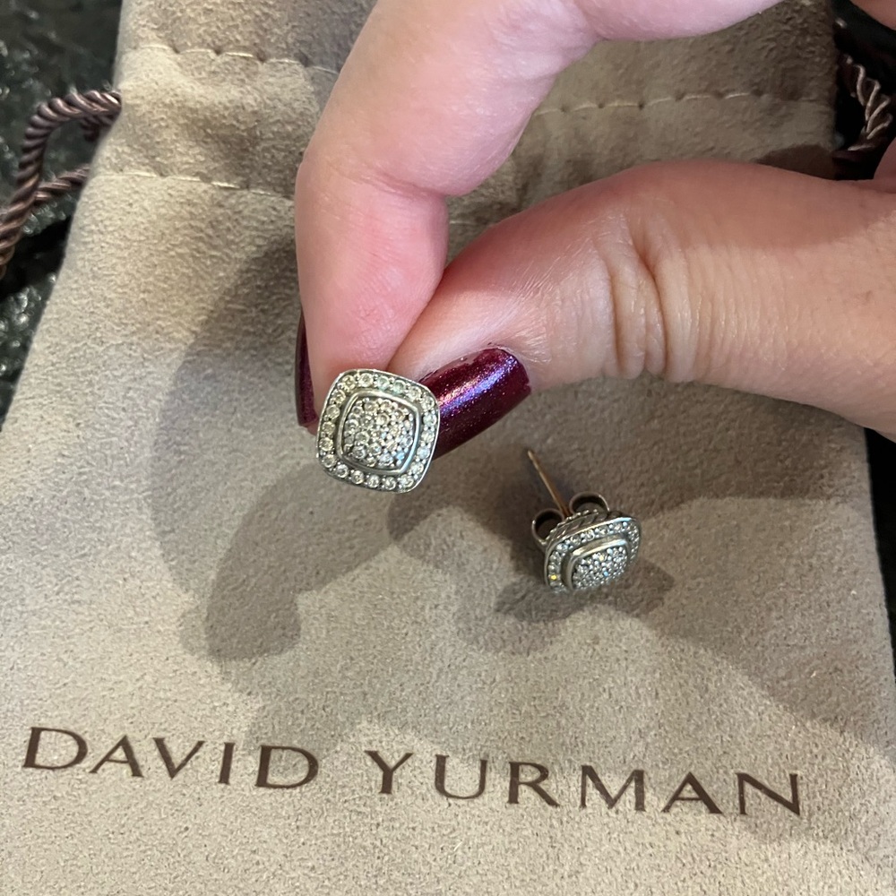 David Yurman Petite Albion  Silver and Diamond Stud Earrings - Picture 4 of 6